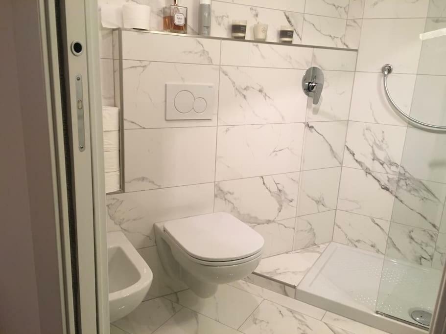 Suite Милано Екстериор снимка